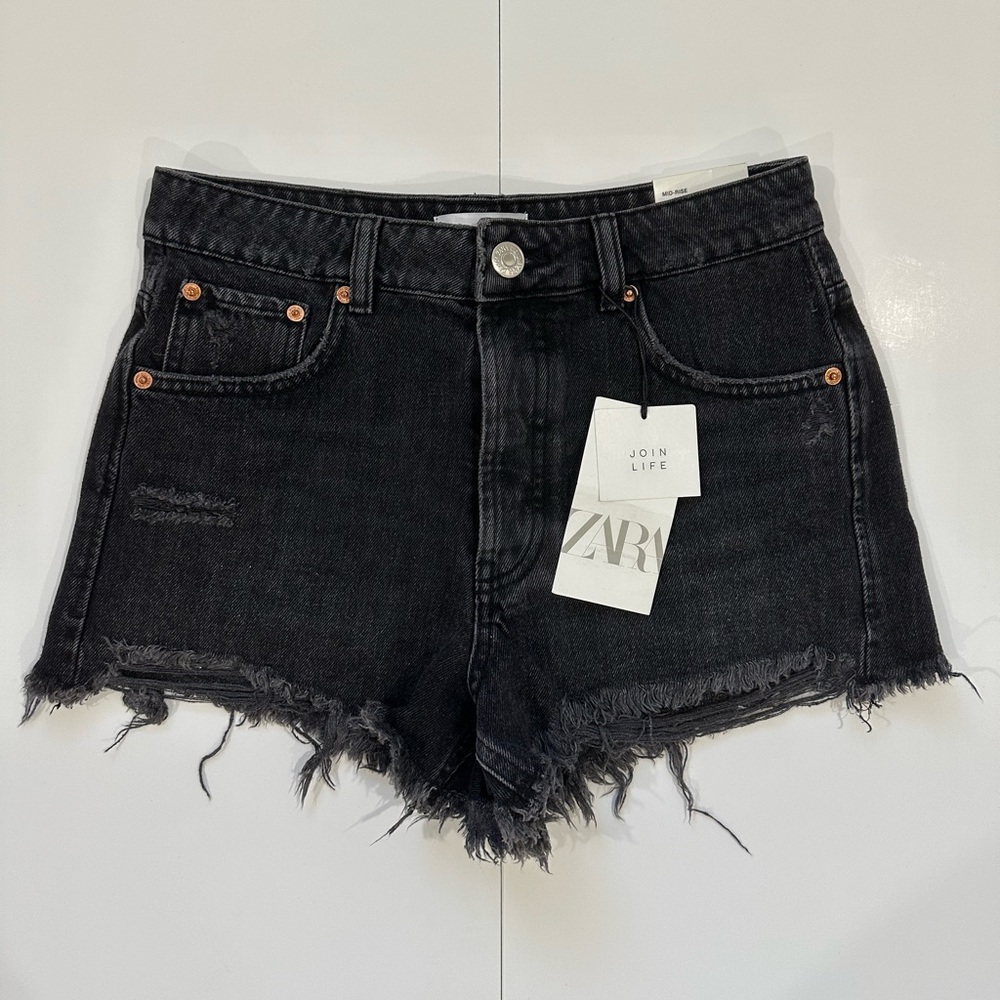 Zara Black Wash Ripped Mid-Rise Denim Shorts - US 2